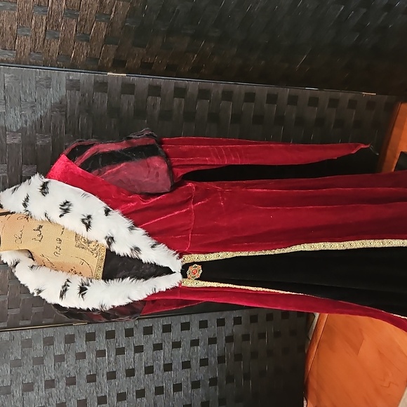 Spirit Red and Black Fairy Tale Queen Women's Costume Size 1X - Picture 4 of 14
